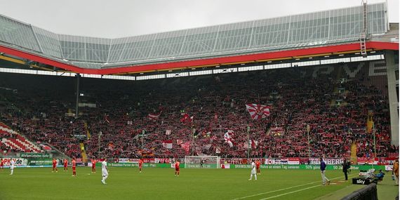 1. FC Kaiserslautern vs FC Erzgebirge Aue (1-0) (15)