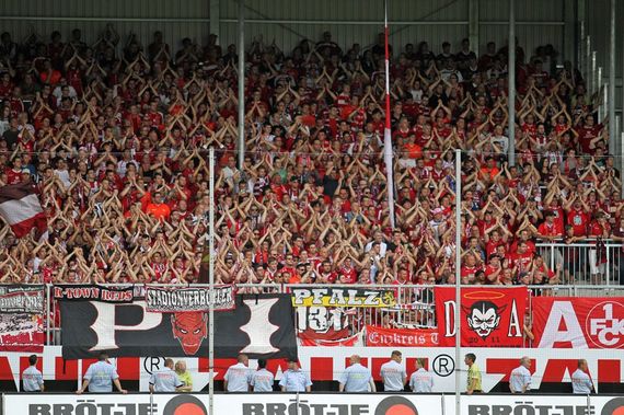 SV Sandhausen vs 1. FC Kaiserslautern (1-1) (6)