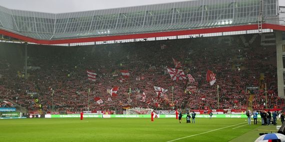 1. FC Kaiserslautern vs FSV Frankfurt (1-0) (1)