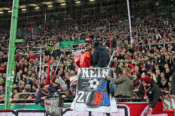 1. FC Kaiserslautern vs SpVgg Fürth (2-0) (15)