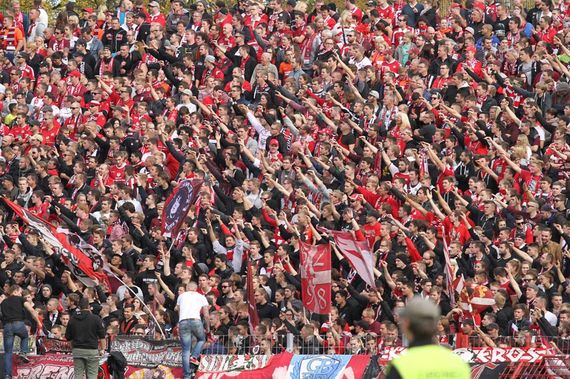 Karlsruher SC vs 1. FC Kaiserslautern (2-0) (8)