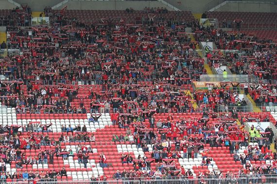 1. FC Kaiserslautern vs SV Sandhausen (2-0) (4)