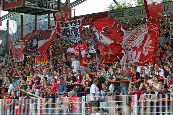 Eintracht Braunschweig vs 1. FC Kaiserslautern (1-1) (2)