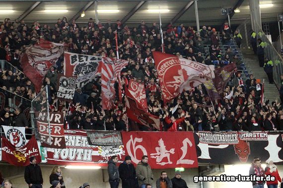 Hannover 96 vs 1. FC Kaiserslautern (1-0) (10)