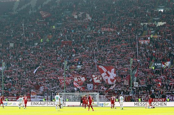 1. FC Kaiserslautern vs SpVgg Fürth (2-0) (9)