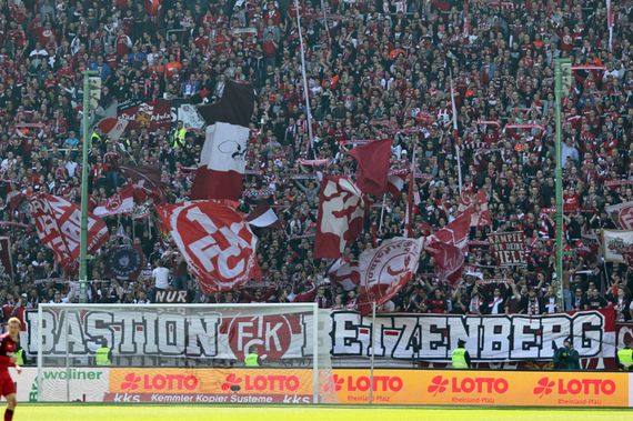 1. FC Kaiserslautern vs SpVgg Fürth (2-0) (10)