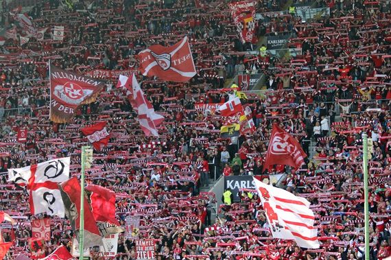 1. FC Kaiserslautern vs SpVgg Fürth (2-0) (15)
