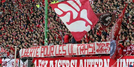 1. FC Kaiserslautern vs FC St. Pauli (1-2) (9)