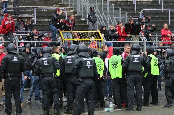 FC Erzgebirge Aue vs 1. FC Kaiserslautern (1-0) (9)