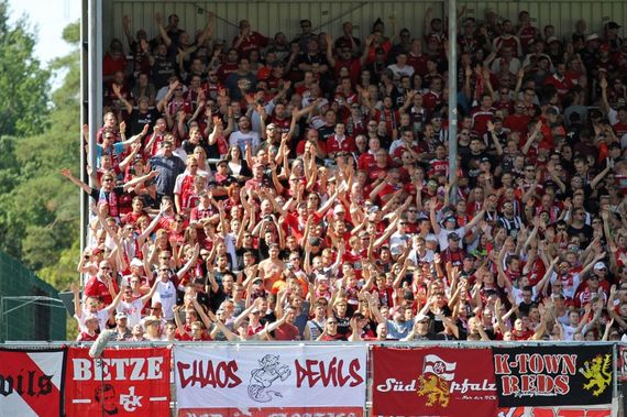 SV Sandhausen vs 1. FC Kaiserslautern (2-0) (2)
