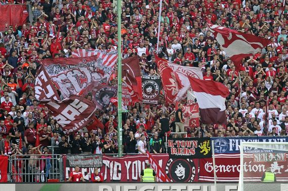 1. FC Kaiserslautern vs VfB Stuttgart (0-1) (6)