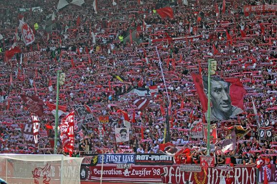 1. FC Kaiserslautern vs VfB Stuttgart (0-1) (12)