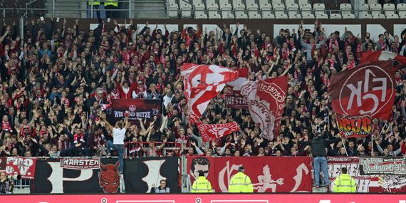 FC St. Pauli vs 1. FC Kaiserslautern (1-1) (9)