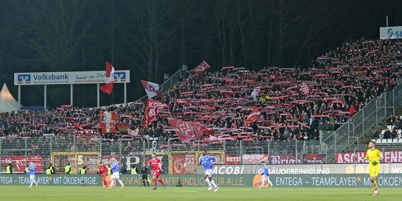 SV Darmstadt 98 vs 1. FC Kaiserslautern (1-2) (2)