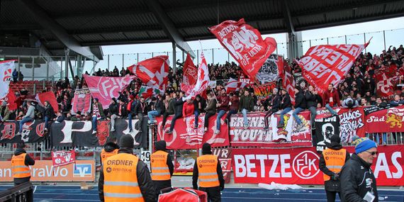 Eintracht Braunschweig vs 1. FC Kaiserslautern (1-2) (7)