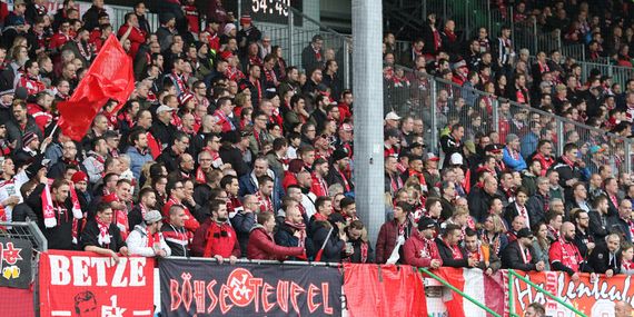 SpVgg Fürth vs 1. FC Kaiserslautern (2-1) (10)