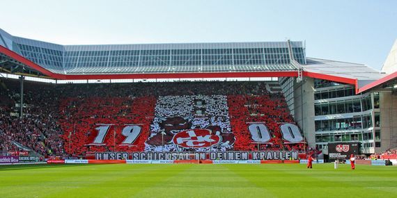 1. FC Kaiserslautern vs SSV Jahn Regensburg (1-1) (5)