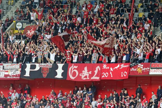 Fortuna Düsseldorf vs 1. FC Kaiserslautern (2-0) (2)