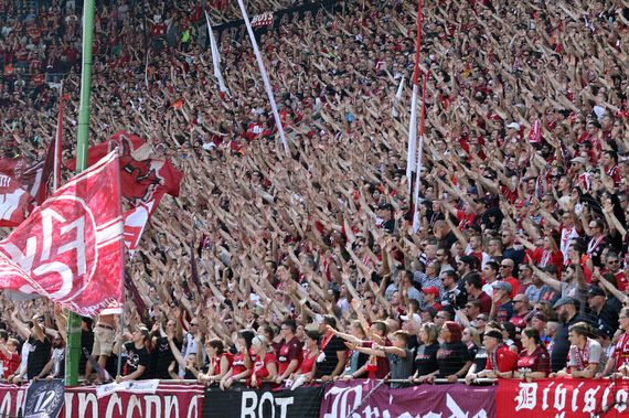 1. FC Kaiserslautern vs Dynamo Dresden (0-1) (8)