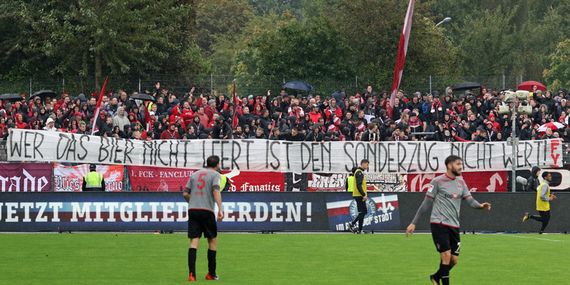 Holstein Kiel vs 1. FC Kaiserslautern (2-1) (10)
