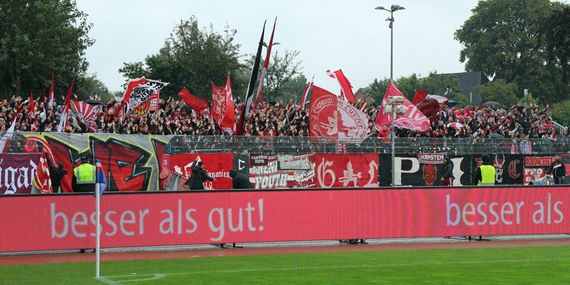Holstein Kiel vs 1. FC Kaiserslautern (2-1) (17)