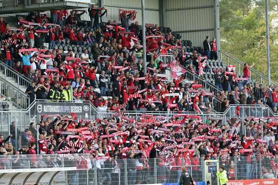 SV Sandhausen vs 1. FC Kaiserslautern (1-0) (8)