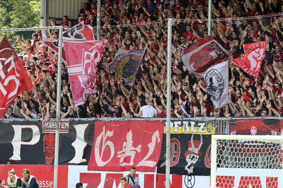 SV Sandhausen vs 1. FC Kaiserslautern (1-0) (12)
