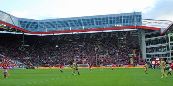 1. FC Kaiserslautern vs FC Erzgebirge Aue (0-2) (7)