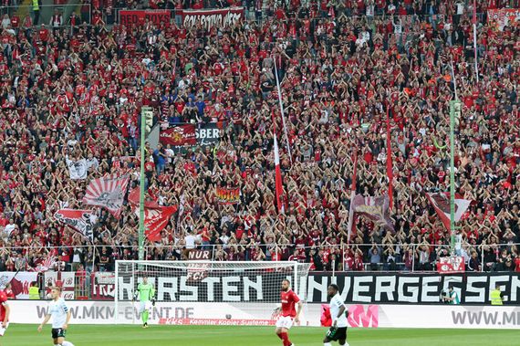 1. FC Kaiserslautern vs SpVgg Fürth (3-0) (18)