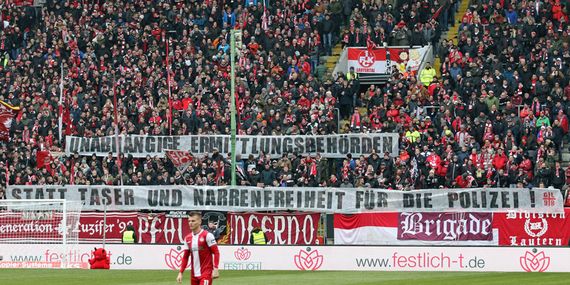 1. FC Kaiserslautern vs SG Sonnenhof-Großaspach (2-0) (2)