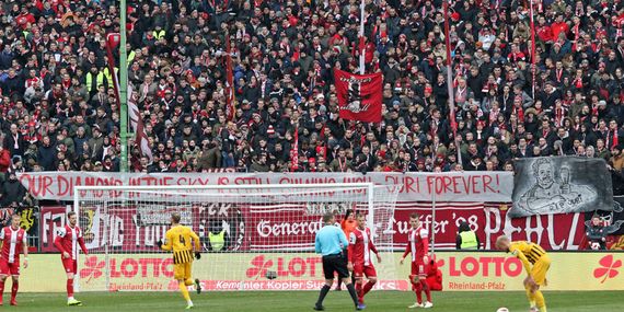 1. FC Kaiserslautern vs SG Sonnenhof-Großaspach (2-0) (3)