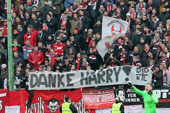 1. FC Kaiserslautern vs Hallescher FC (0-0) (9)