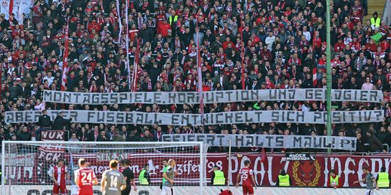 1. FC Kaiserslautern vs FSV Zwickau (1-1) (5)