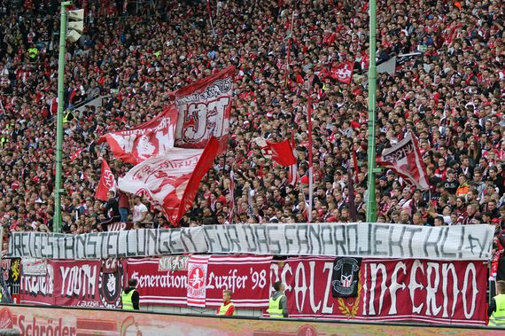 1. FC Kaiserslautern vs Karlsruher SC (0-0) (12)