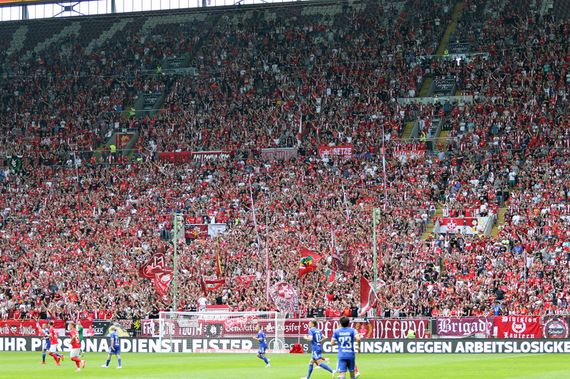 1. FC Kaiserslautern vs SpVgg Unterhaching (1-1) (7)