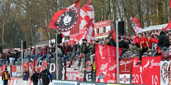 Viktoria Köln vs 1. FC Kaiserslautern (2-4) (2)