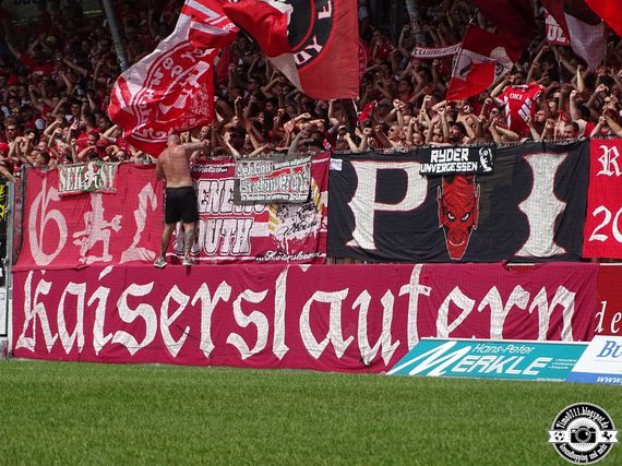 SG Sonnenhof-Großaspach vs 1. FC Kaiserslautern (0-2) (15)