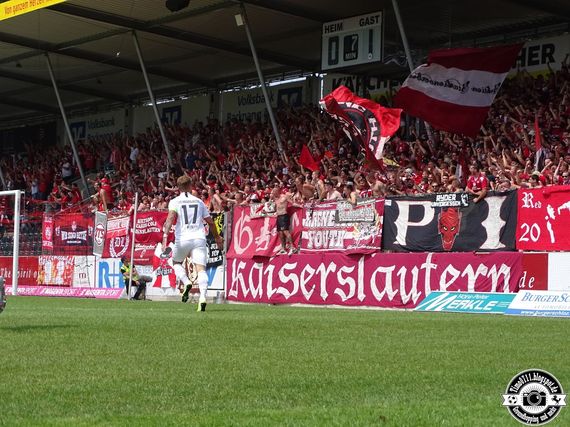 SG Sonnenhof-Großaspach vs 1. FC Kaiserslautern (0-2) (18)