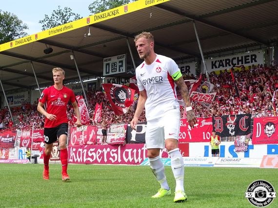 SG Sonnenhof-Großaspach vs 1. FC Kaiserslautern (0-2) (28)
