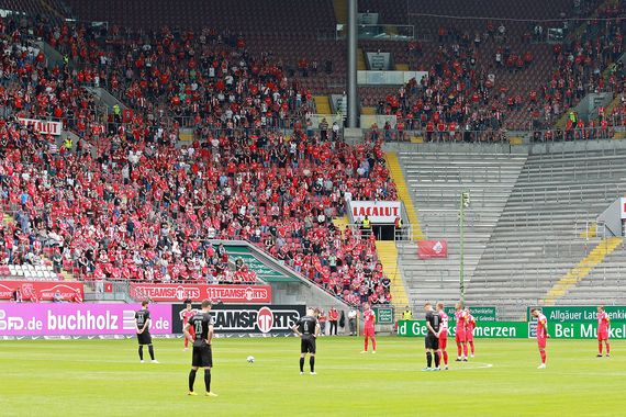 1. FC Kaiserslautern vs Eintracht Braunschweig (0-0) (3)