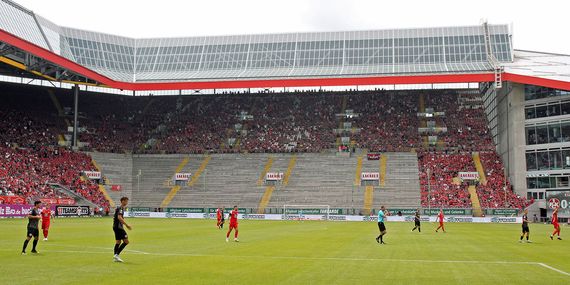 1. FC Kaiserslautern vs Eintracht Braunschweig (0-0) (4)
