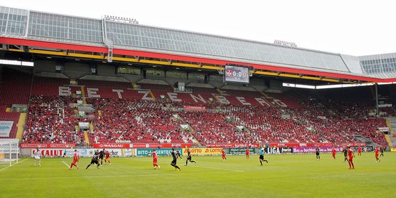 1. FC Kaiserslautern vs Eintracht Braunschweig (0-0) (5)