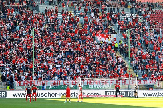 1. FC Kaiserslautern vs VfL Osnabrück (2-0) (1)