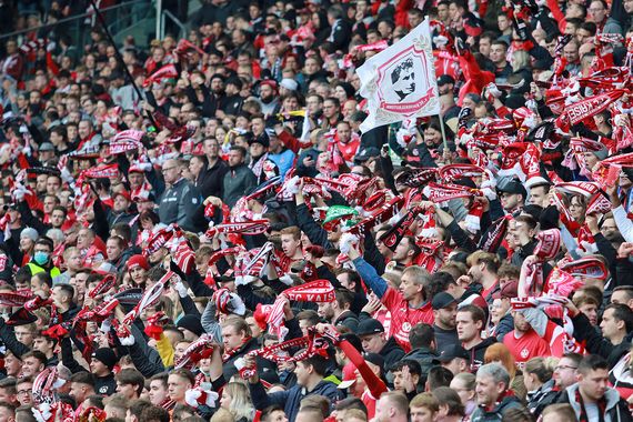 1. FC Kaiserslautern vs SC Freiburg II (3-0) (6)