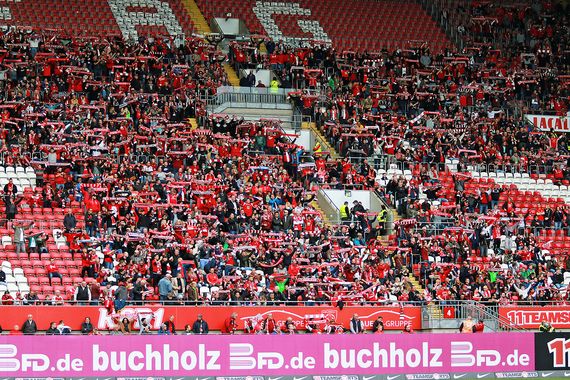 1. FC Kaiserslautern vs Würzburger Kickers (0-2) (2)
