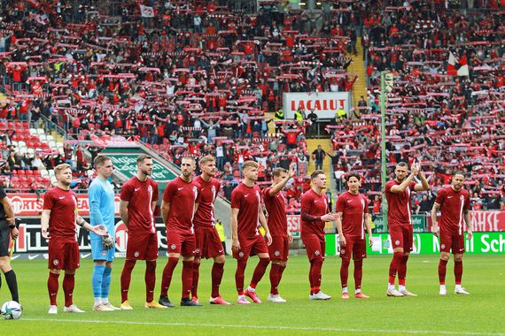 1. FC Kaiserslautern vs Würzburger Kickers (0-2) (4)