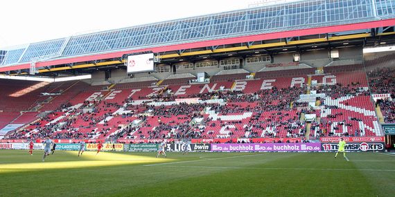 1. FC Kaiserslautern vs SV Wehen Wiesbaden (1-0) (2)
