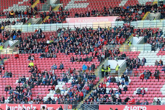 1. FC Kaiserslautern vs SV Wehen Wiesbaden (1-0) (3)
