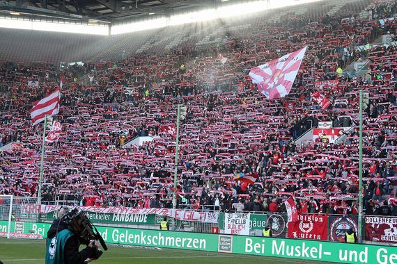 1. FC Kaiserslautern vs SV Wehen Wiesbaden (1-0) (12)
