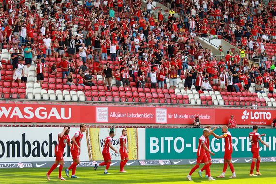 1. FC Kaiserslautern vs TSV 1860 München (3-0) (3)